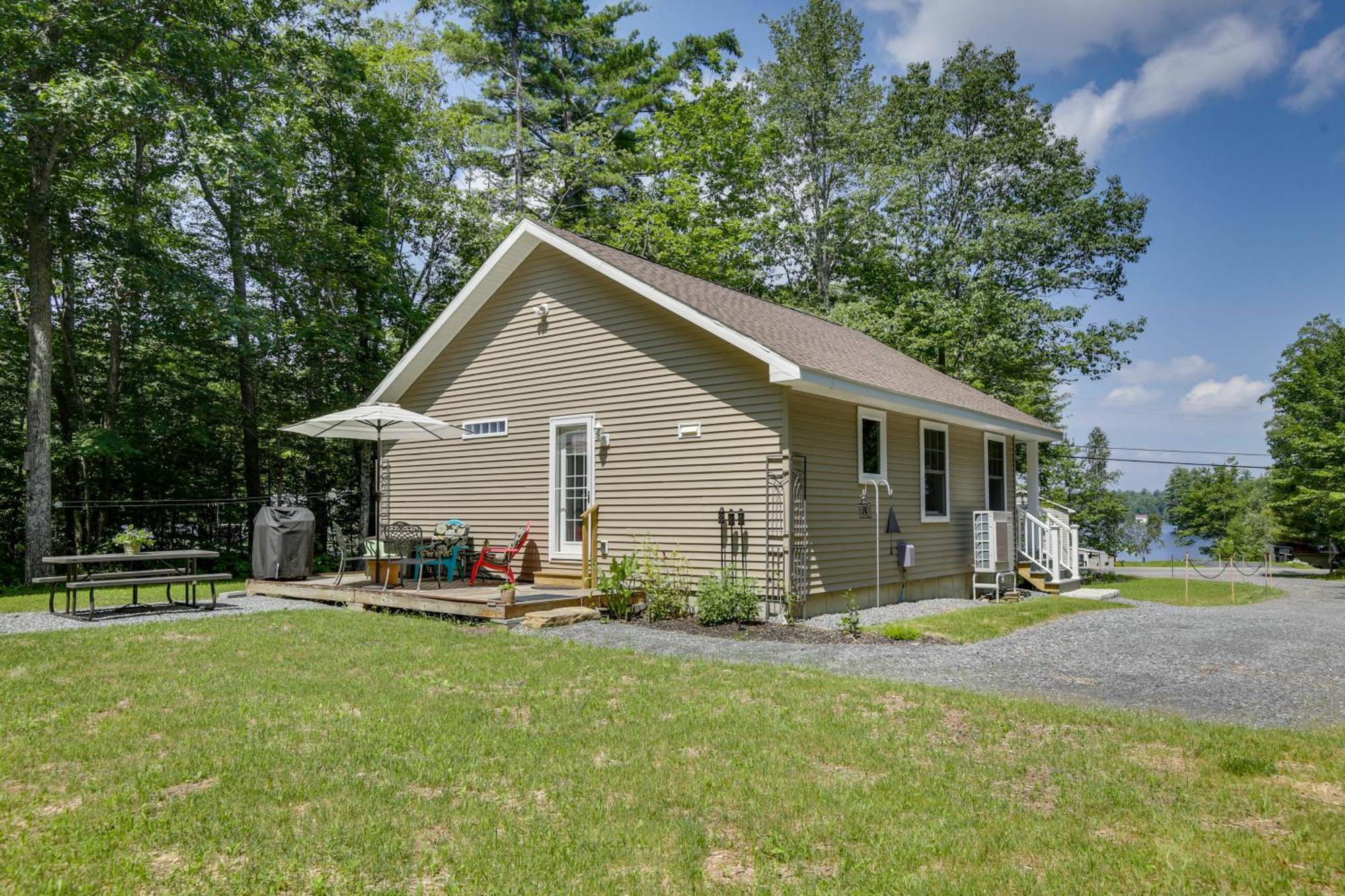 Maine Cottage With Dock And Kayaks, Near Augusta! Exterior photo